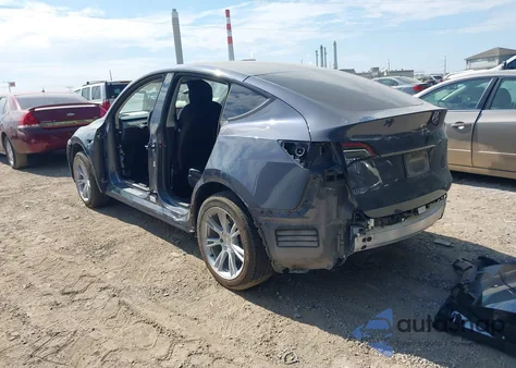 2022 Tesla Model Y Long Range Dual Motor All-Wheel Drive из США, поврежденный, VIN 7SAYGAEE2NF484192